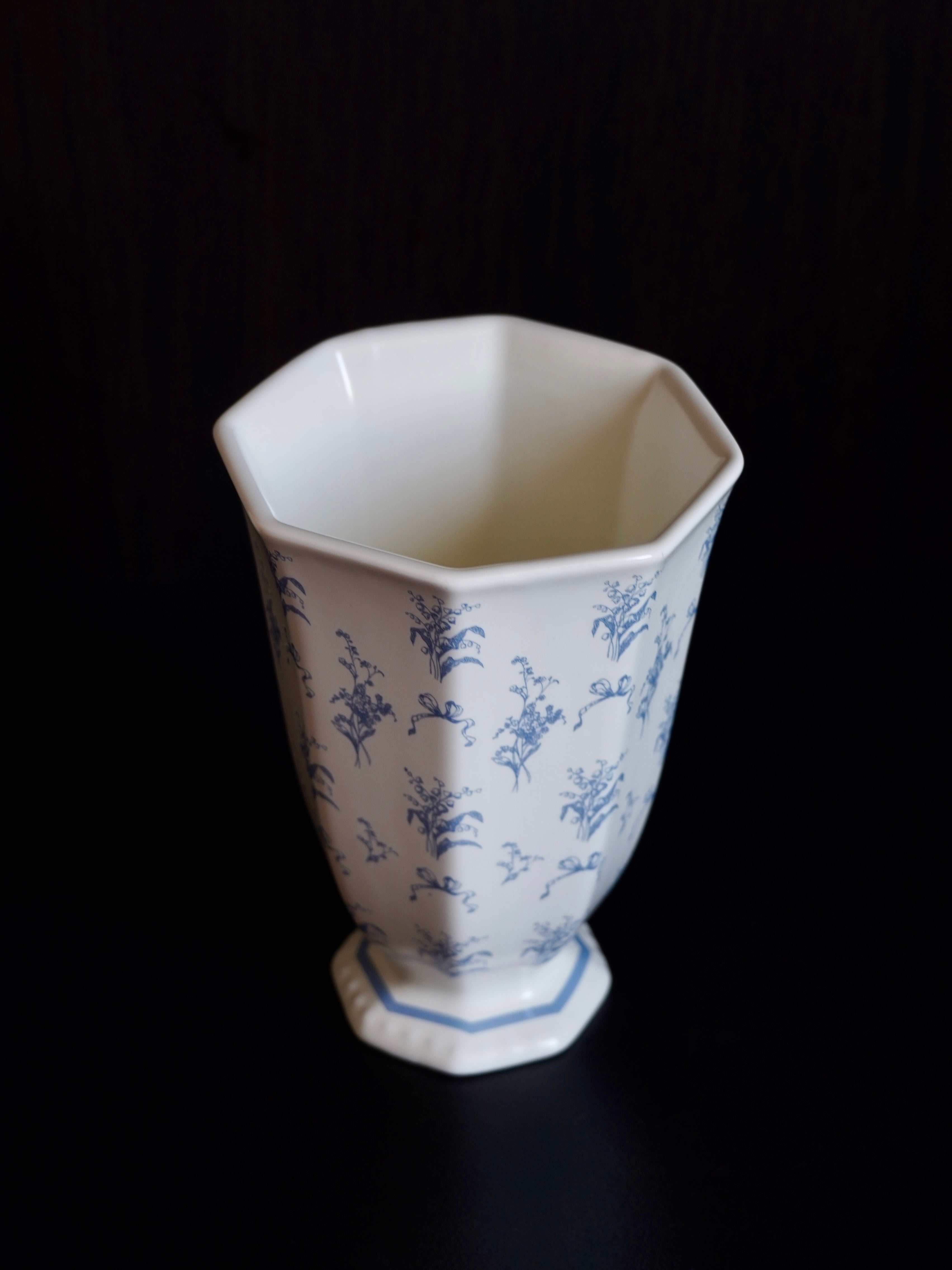 Blue Bouquet Vintage Cup